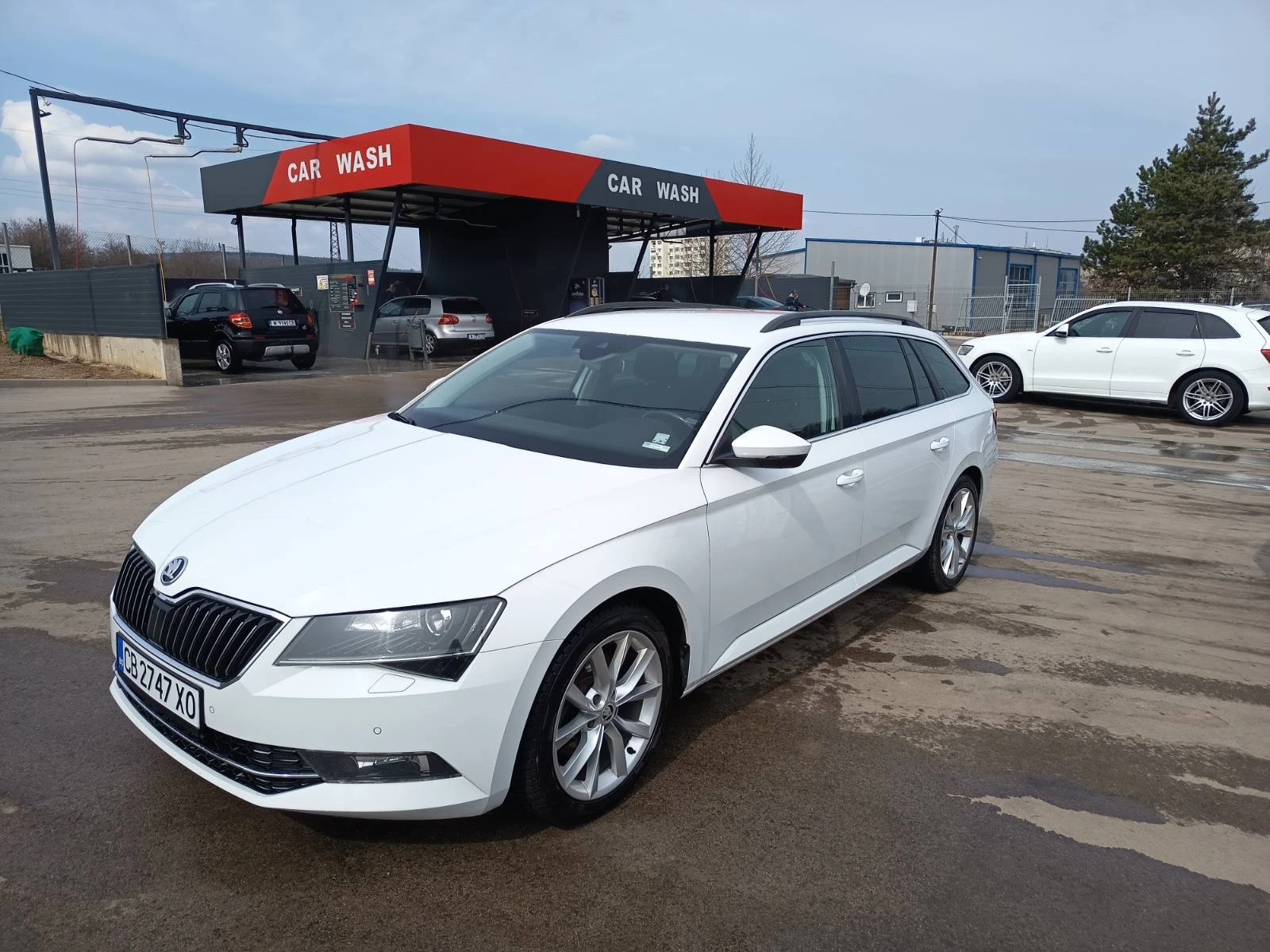 Skoda Superb 2.0TDI, снимка 3 - Автомобили и джипове - 55979675
