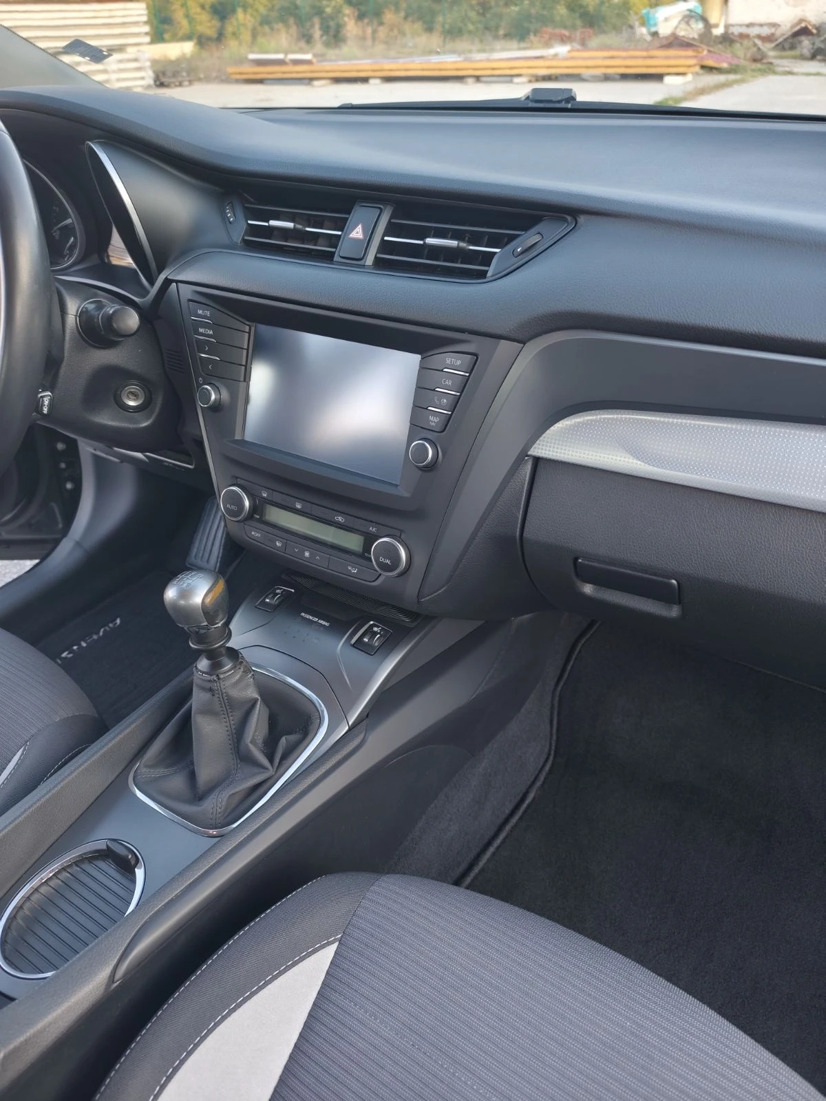 Toyota Avensis 1.6 | Mobile.bg � ����������� 11