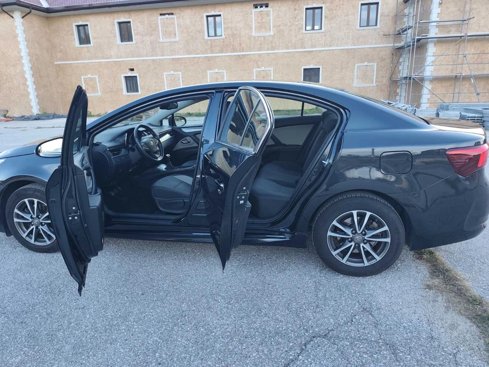 Toyota Avensis 1.6 | Mobile.bg � ����������� 6