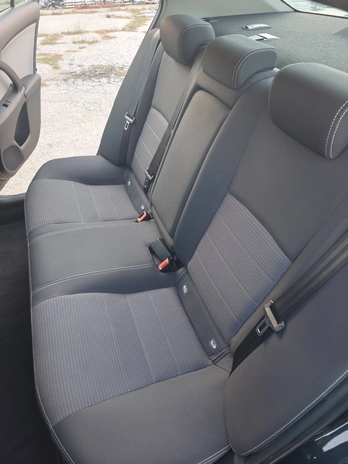 Toyota Avensis 1.6 | Mobile.bg � ����������� 15