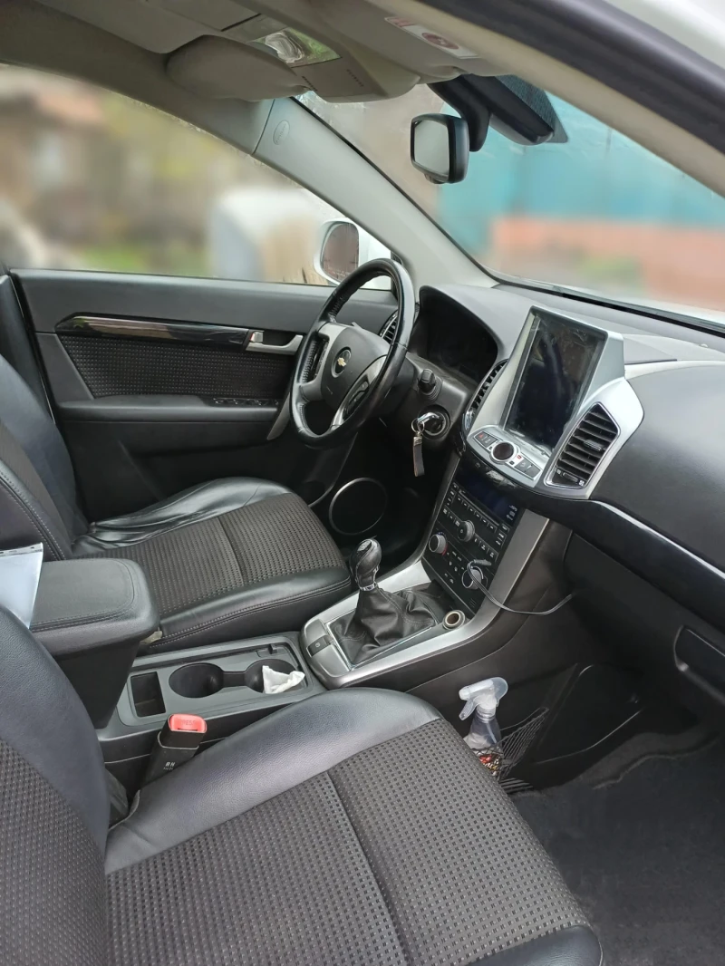 Chevrolet Captiva, снимка 10 - Автомобили и джипове - 52842887