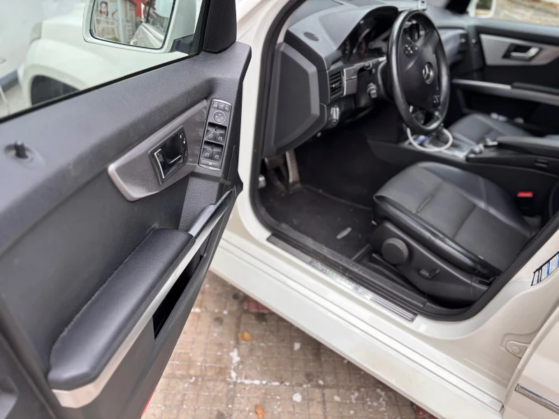 Mercedes-Benz GLK 320CDI 224hp/V6, снимка 8 - Автомобили и джипове - 52904155