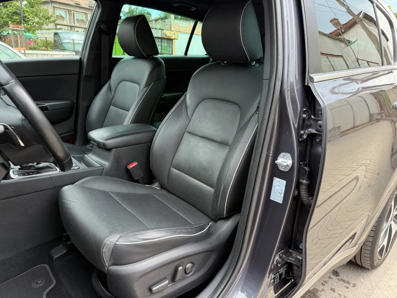 Kia Sportage 2.0 CRDI/4x4/GT-Line/Панорама/Автоматик/Швейцария, снимка 9 - Автомобили и джипове - 53000777