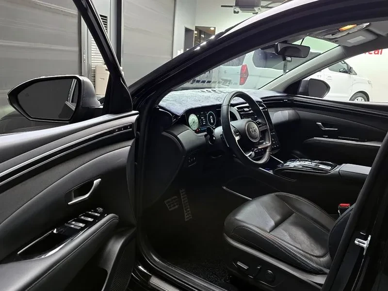 Hyundai Tucson NX4 2.0 CRDi   2021   Автоматик   Черен   Нова ген, снимка 9 - Автомобили и джипове - 55259092