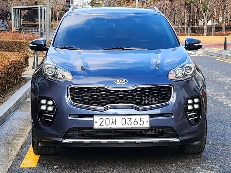 Kia Sportage 2.0D 2WD Prestige, снимка 2 - Автомобили и джипове - 55833859