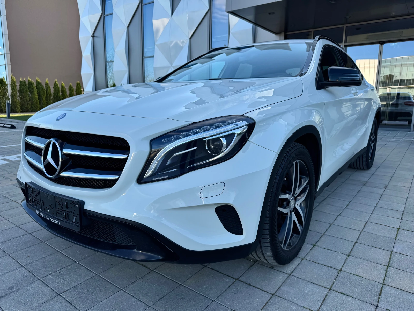Mercedes-Benz GLA 250 SPORT-КАМЕРА-НАВИ-ПОДГРЕВ-ЕЛ.БАГАЖНИК-ПЕРА-, снимка 1