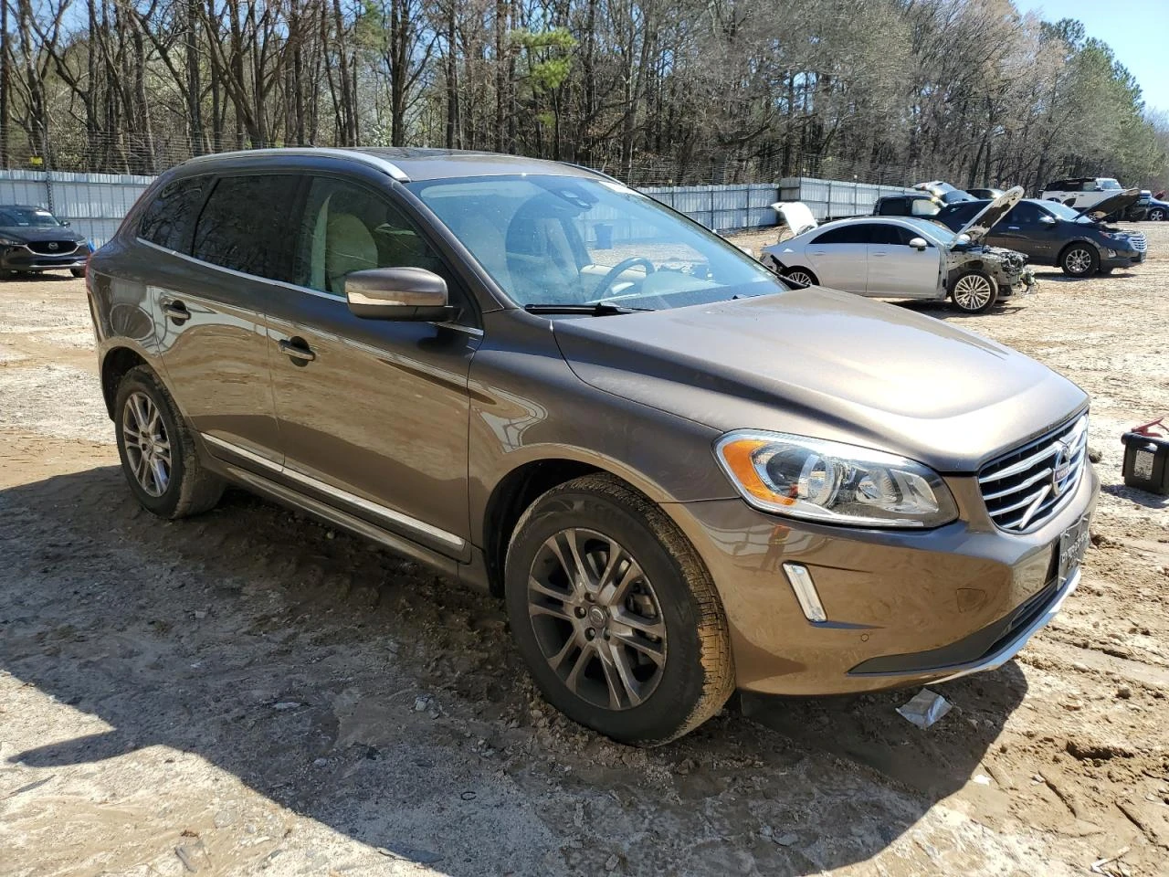 Volvo XC60 T5 PREMIER+  - изображение 4