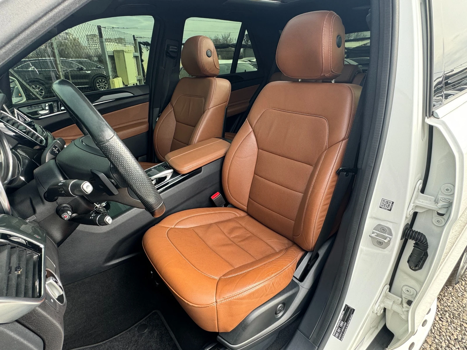 Mercedes-Benz GLE 350 d 4m ! AMG Line ! - изображение 7