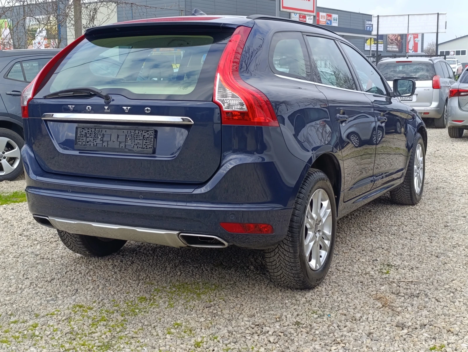 Volvo XC60, снимка 8 - Автомобили и джипове - 53972244