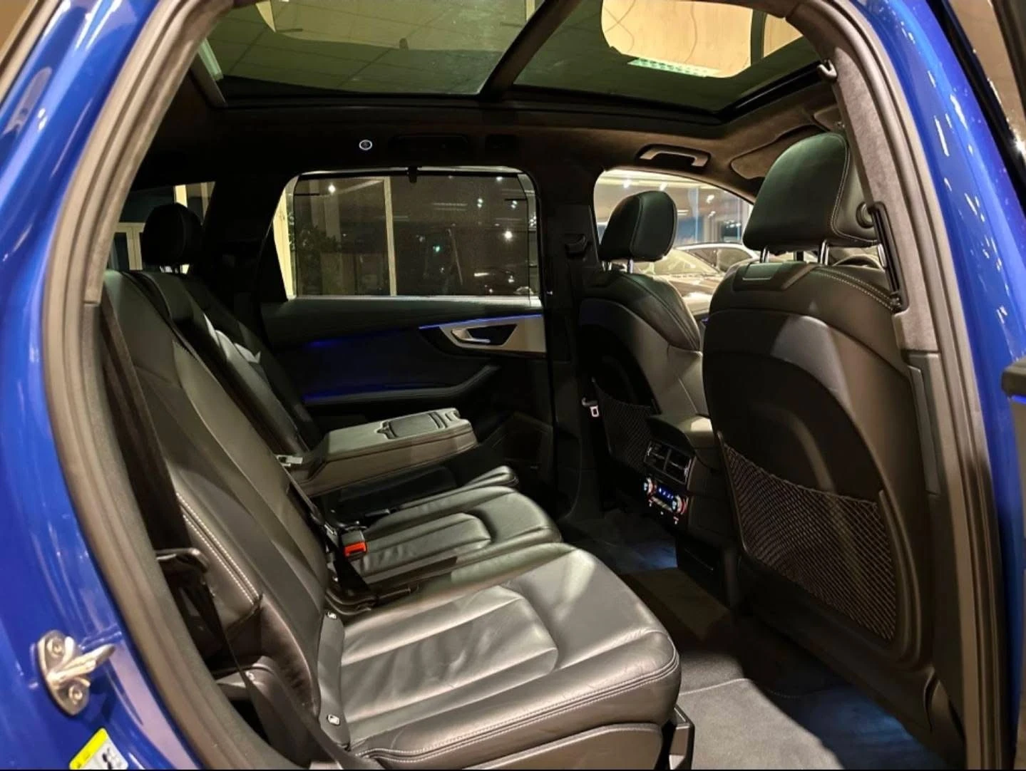 Audi SQ7 4.0 V8 MATRIX CARBON ПАНО B&O ЛИЗИНГ 100%, снимка 16 - Автомобили и джипове - 54096358