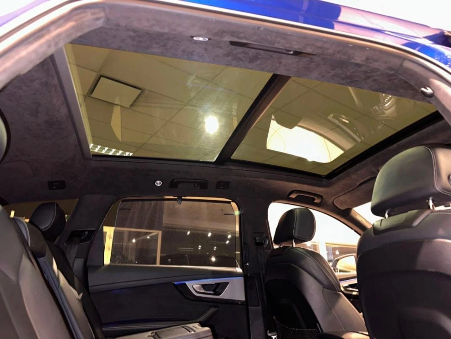 Audi SQ7 4.0 V8 MATRIX CARBON ПАНО B&O ЛИЗИНГ 100%, снимка 17 - Автомобили и джипове - 54096358