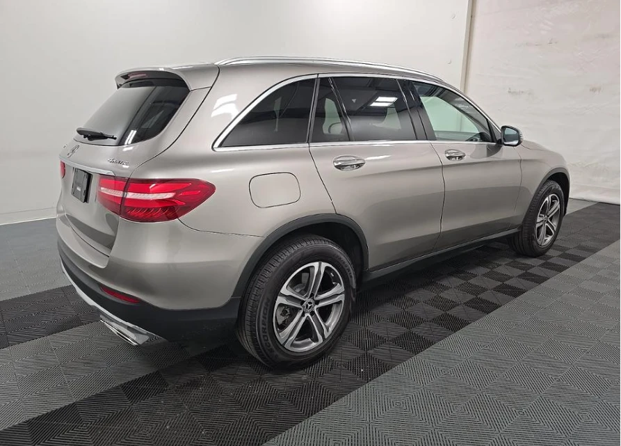 Mercedes-Benz GLC 300 4MATIC, снимка 4 - Автомобили и джипове - 54957259