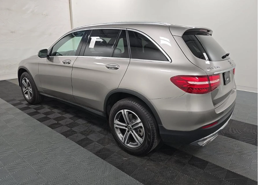 Mercedes-Benz GLC 300 4MATIC, снимка 6 - Автомобили и джипове - 54957259