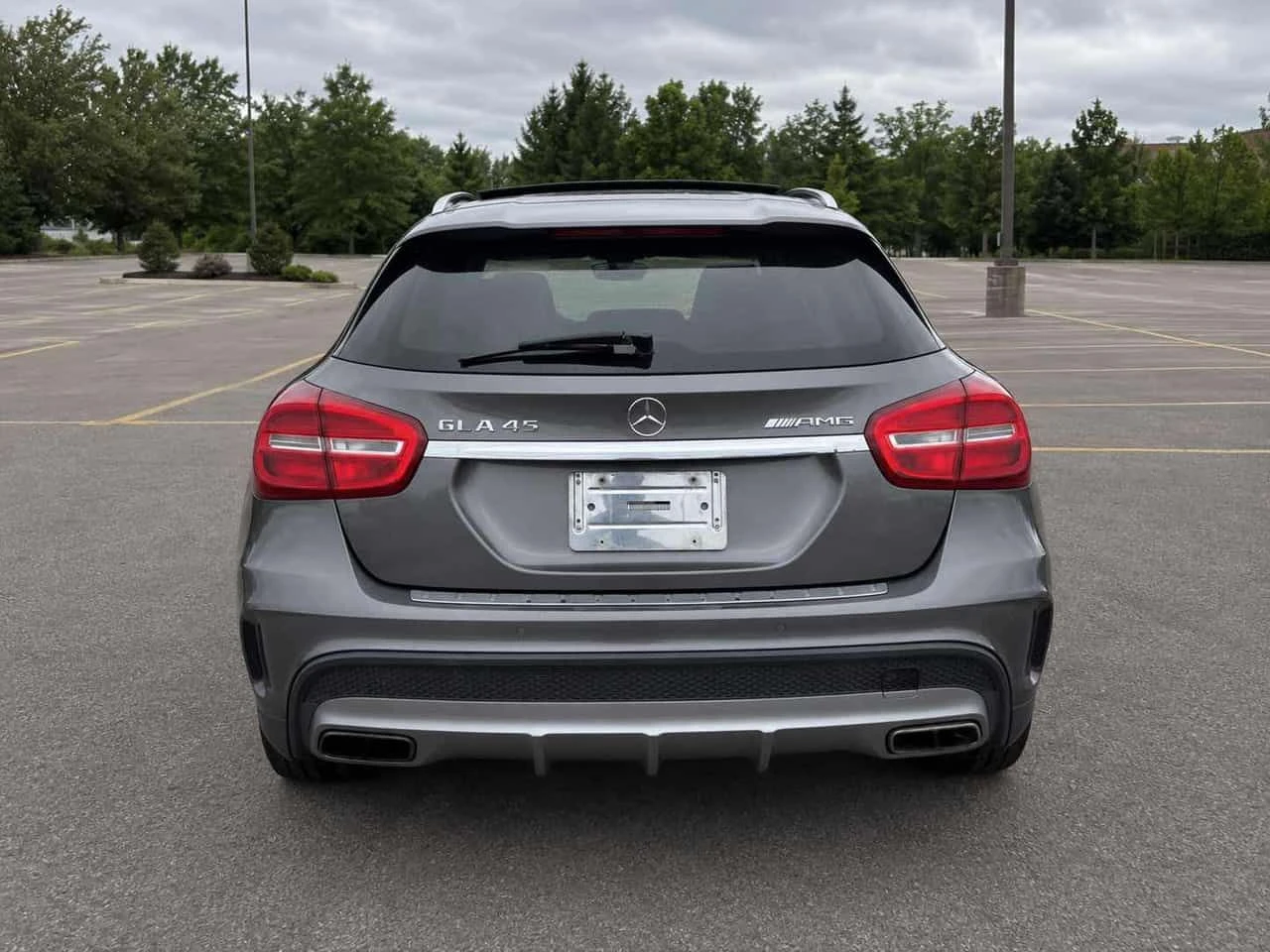 Mercedes-Benz GLA 45 AMG 4MATIC * ПАНОРАМА* ПОДГРЕВИ* КАМЕРА* , снимка 4 - Автомобили и джипове - 55044845