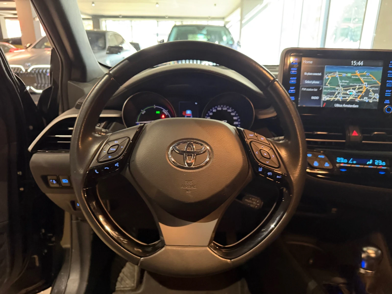 Toyota C-HR, снимка 8 - Автомобили и джипове - 56130278
