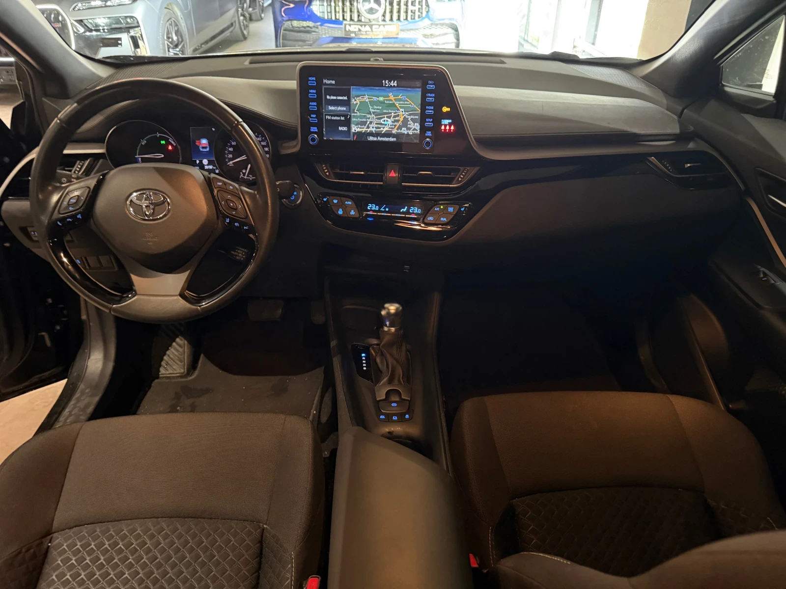 Toyota C-HR, снимка 7 - Автомобили и джипове - 56130278