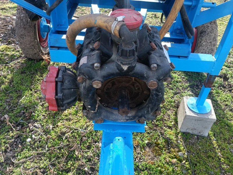 Пръскачка Berthoud 12, снимка 3 - Селскостопанска техника - 52336088