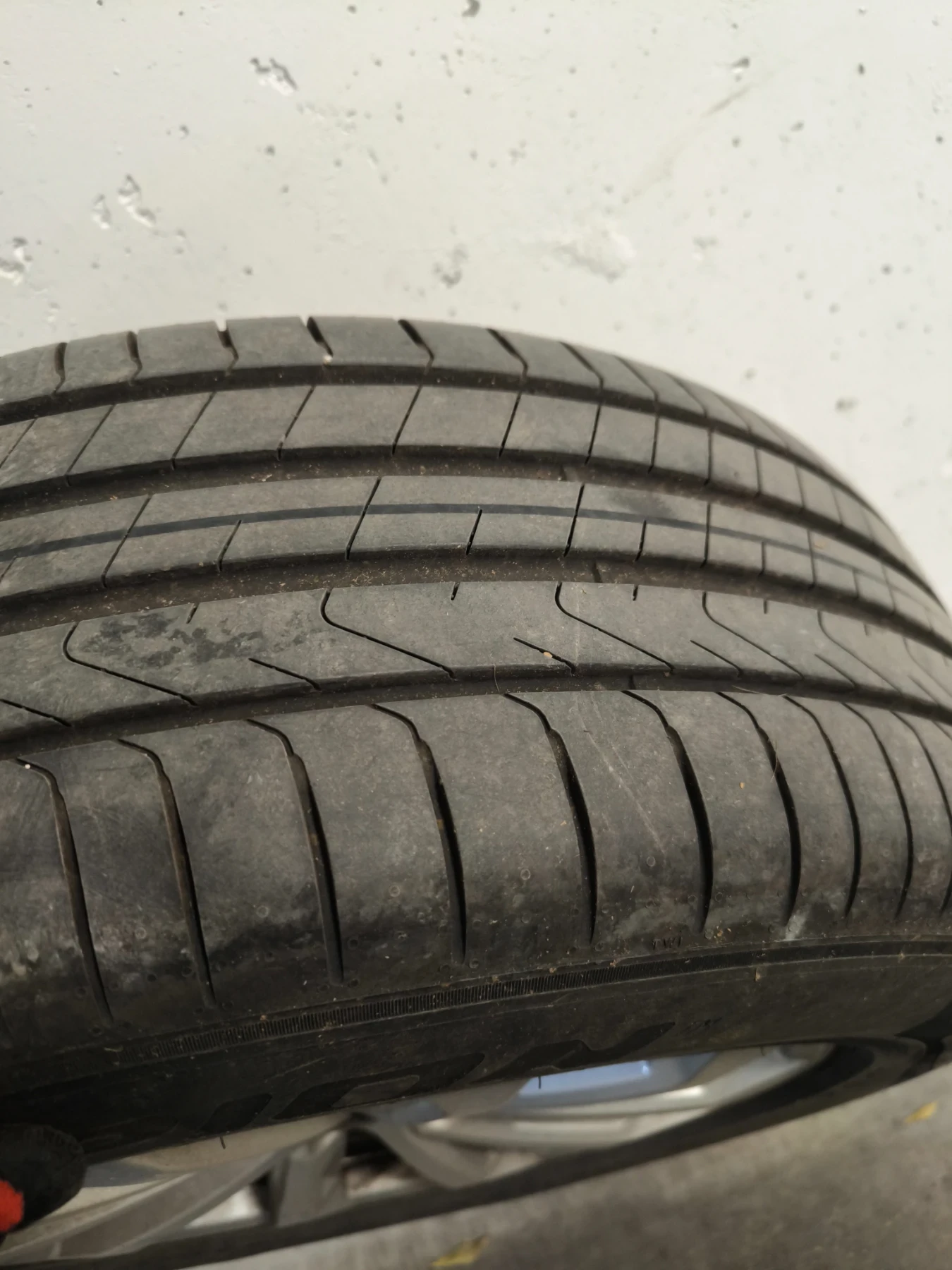    235/60R18  Audi | Mobile.bg   3