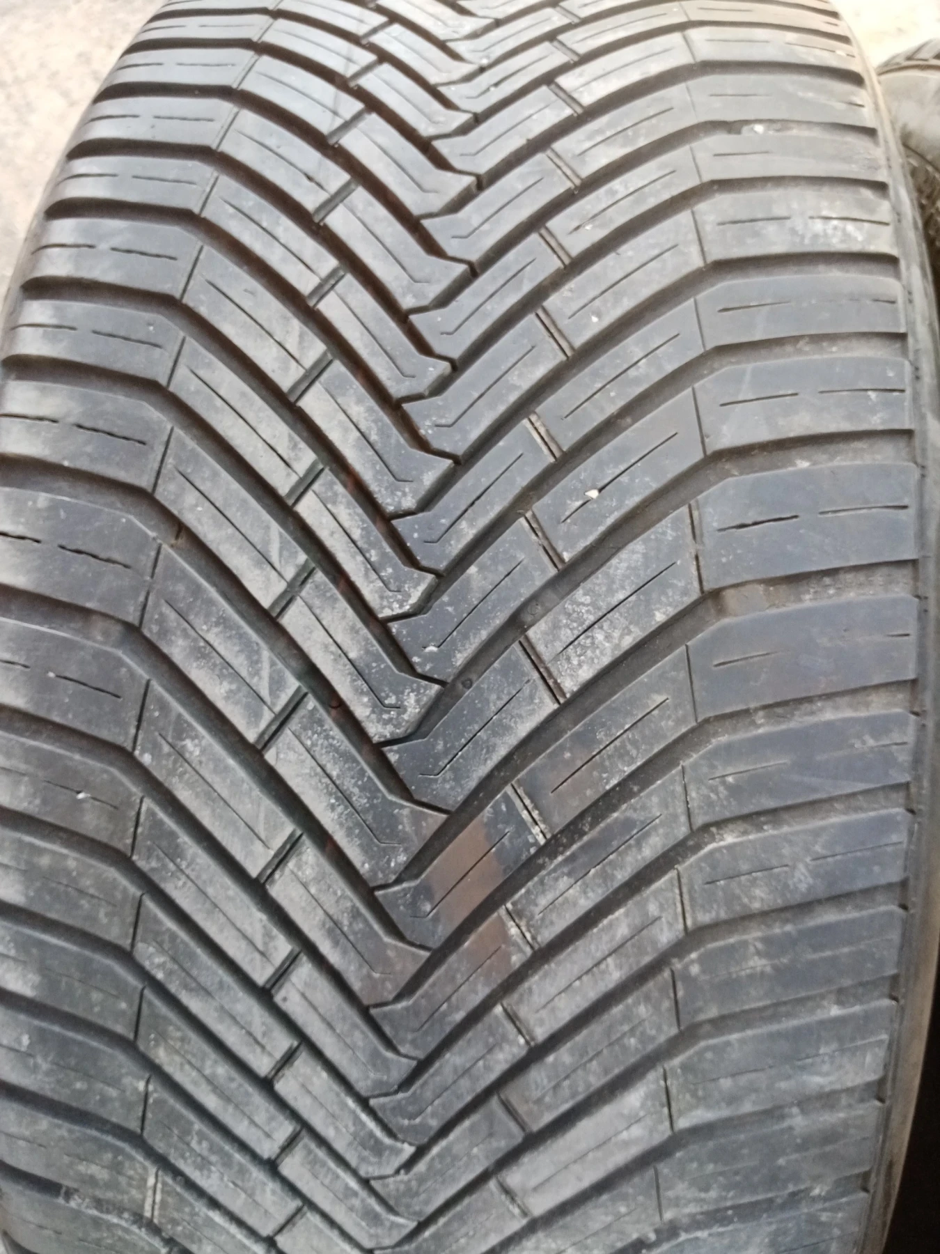 ���� 235/35R19 | Mobile.bg � ����������� 1