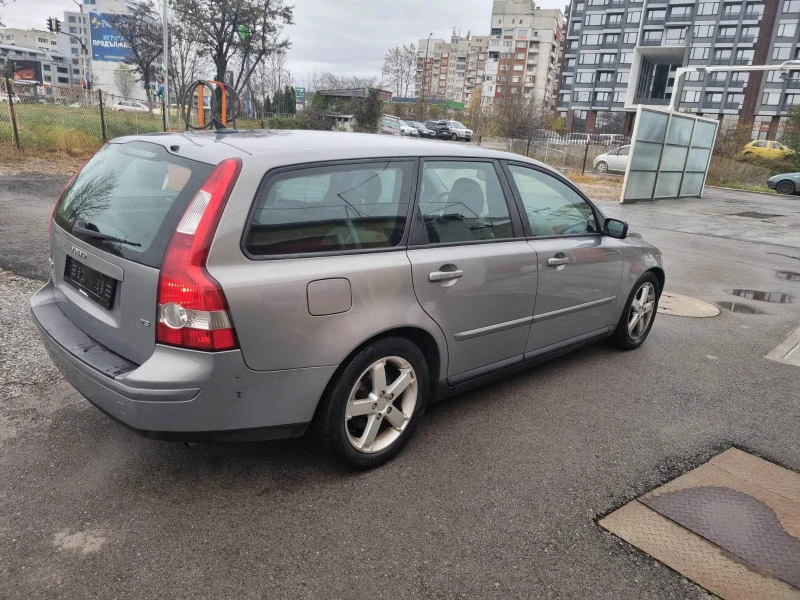 Volvo V50 T5 Automatik , снимка 6 - Автомобили и джипове - 46655807