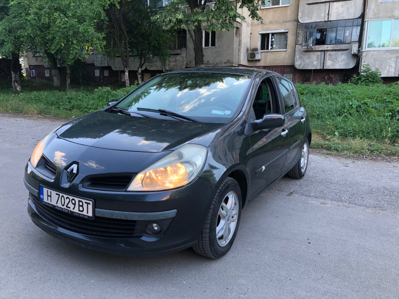 Renault Clio 1.2, снимка 1 - Автомобили и джипове - 46087886
