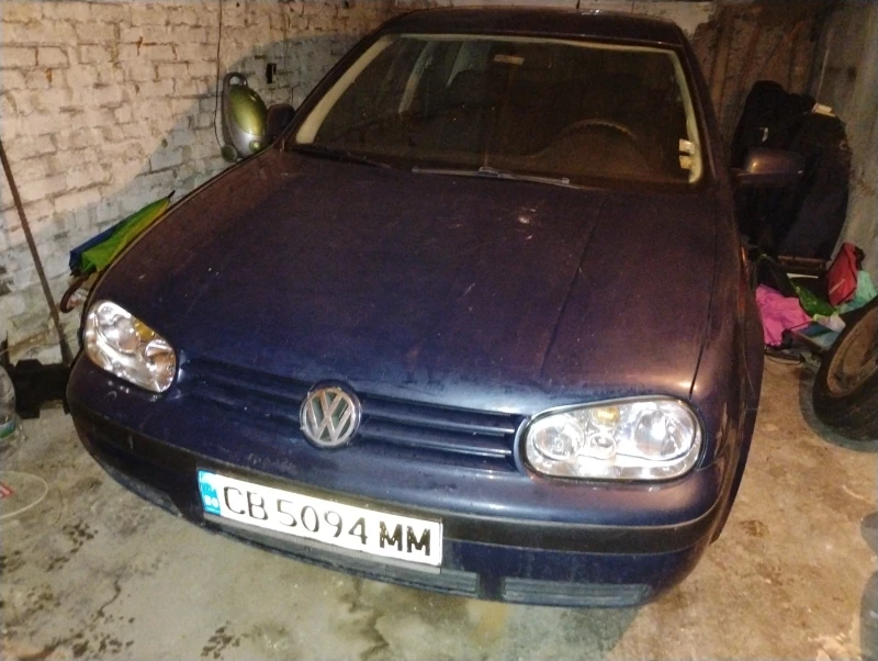 VW Golf 1.6, снимка 8 - Автомобили и джипове - 47445435