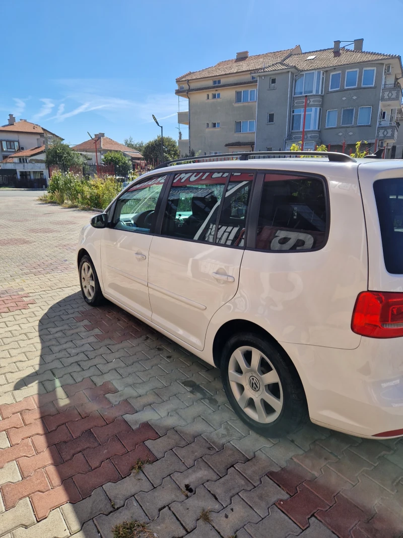 VW Touran 1.6TDI, снимка 3 - Автомобили и джипове - 47485717