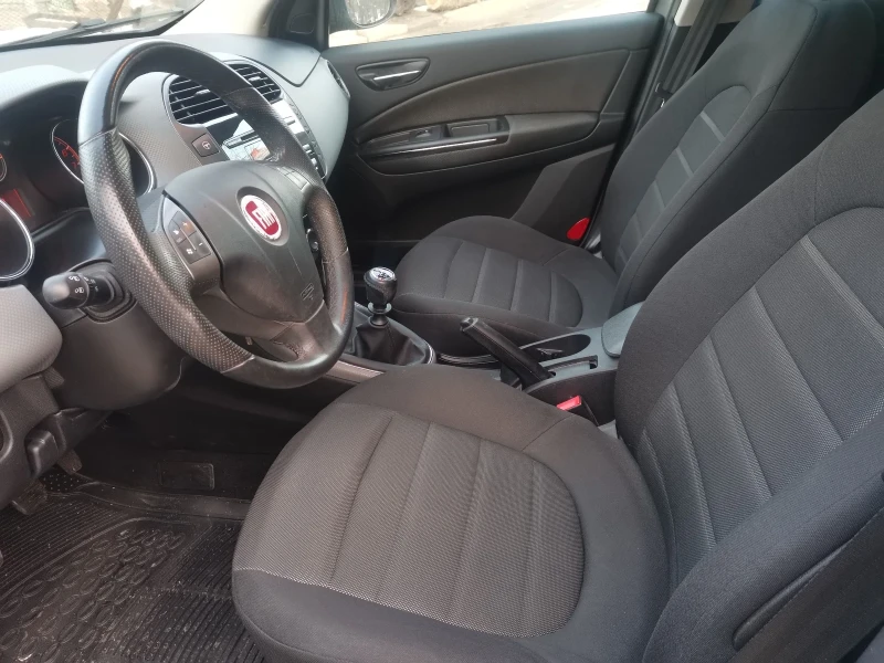 Fiat Bravo 1.4i/6ск 119000км, снимка 9 - Автомобили и джипове - 49246913