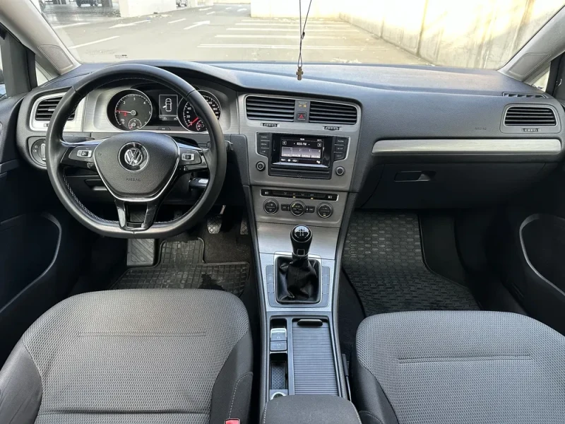 VW Golf 7 1.6TDI Navi, снимка 5 - Автомобили и джипове - 49274956