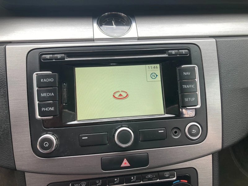 VW Passat Реална година и километри, топ състояние и цена, снимка 12 - Автомобили и джипове - 49791107