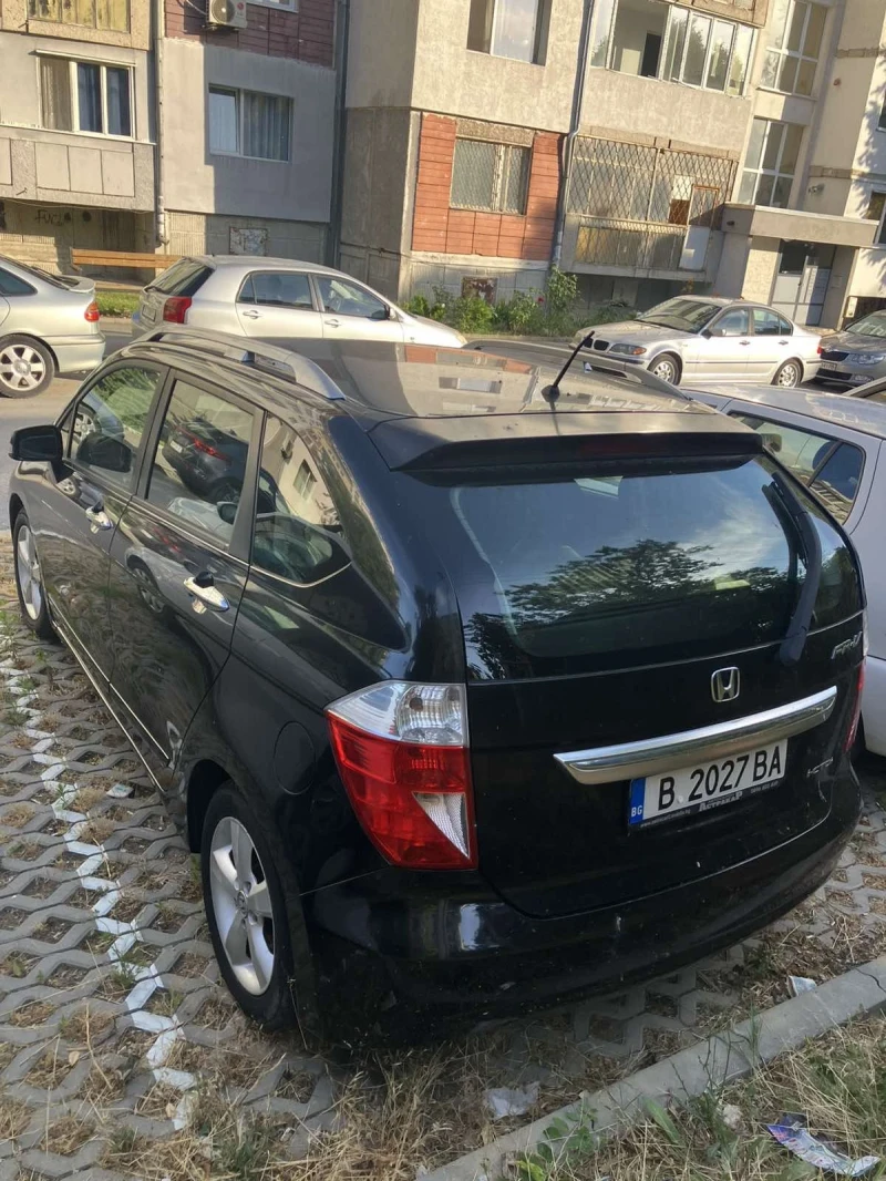 Honda Fr-v, снимка 3 - Автомобили и джипове - 52269270
