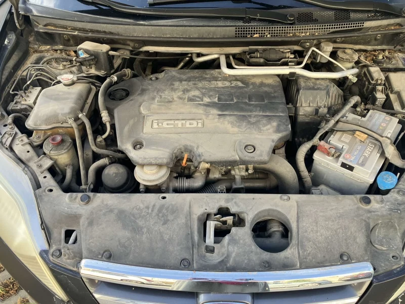 Honda Fr-v, снимка 4 - Автомобили и джипове - 52269270