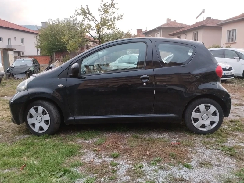 Toyota Aygo, снимка 4 - Автомобили и джипове - 52585718