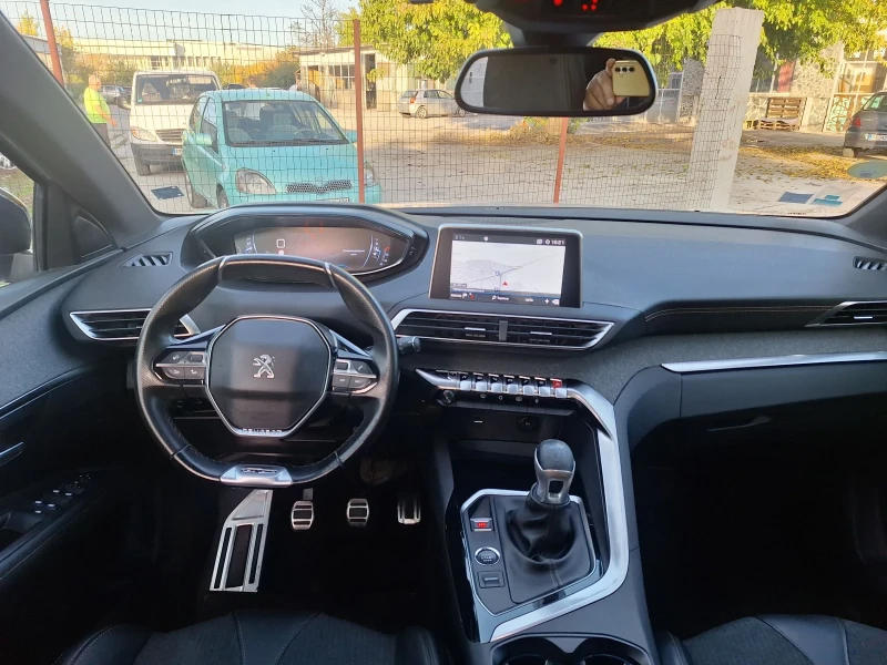 Peugeot 3008 1.5d* GT LINE/НАВИ/КАМЕРА/ПАНОРАМА/ЛЕД/КЕЙЛЕС* , снимка 10 - Автомобили и джипове - 52654273