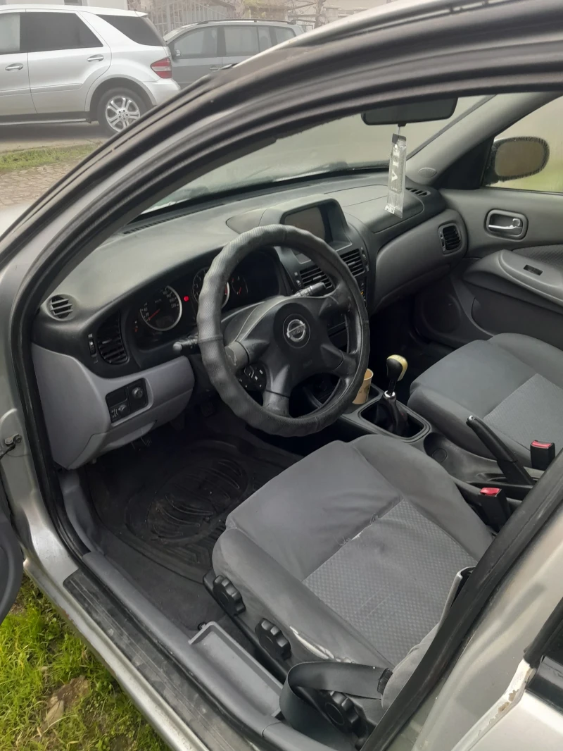 Nissan Almera, снимка 4 - Автомобили и джипове - 52825177