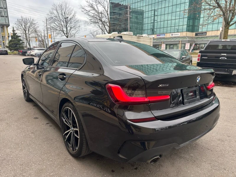 BMW 330 330i xDrive, снимка 2 - Автомобили и джипове - 53275516