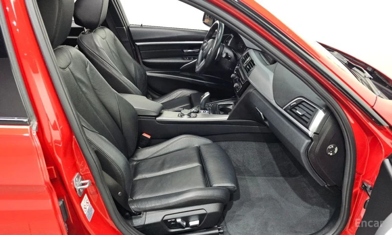 BMW 330, снимка 12 - Автомобили и джипове - 53288017