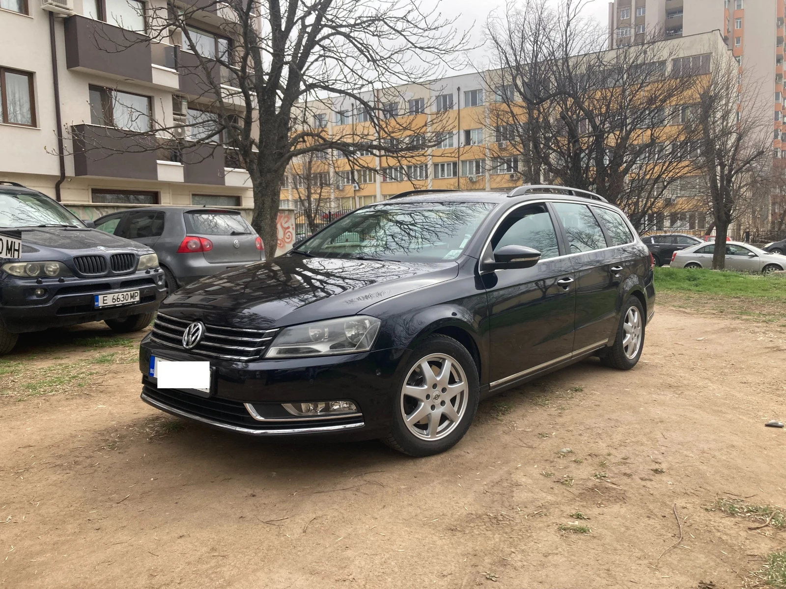 VW Passat Реална година и километри, топ състояние и цена, снимка 1