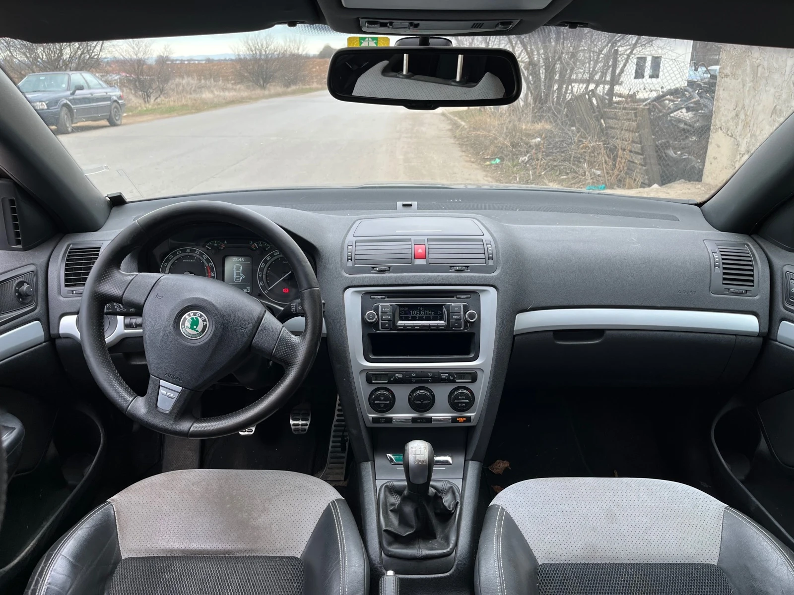 Skoda Octavia 2.0TDI VRS BMN, снимка 11 - Автомобили и джипове - 47659737