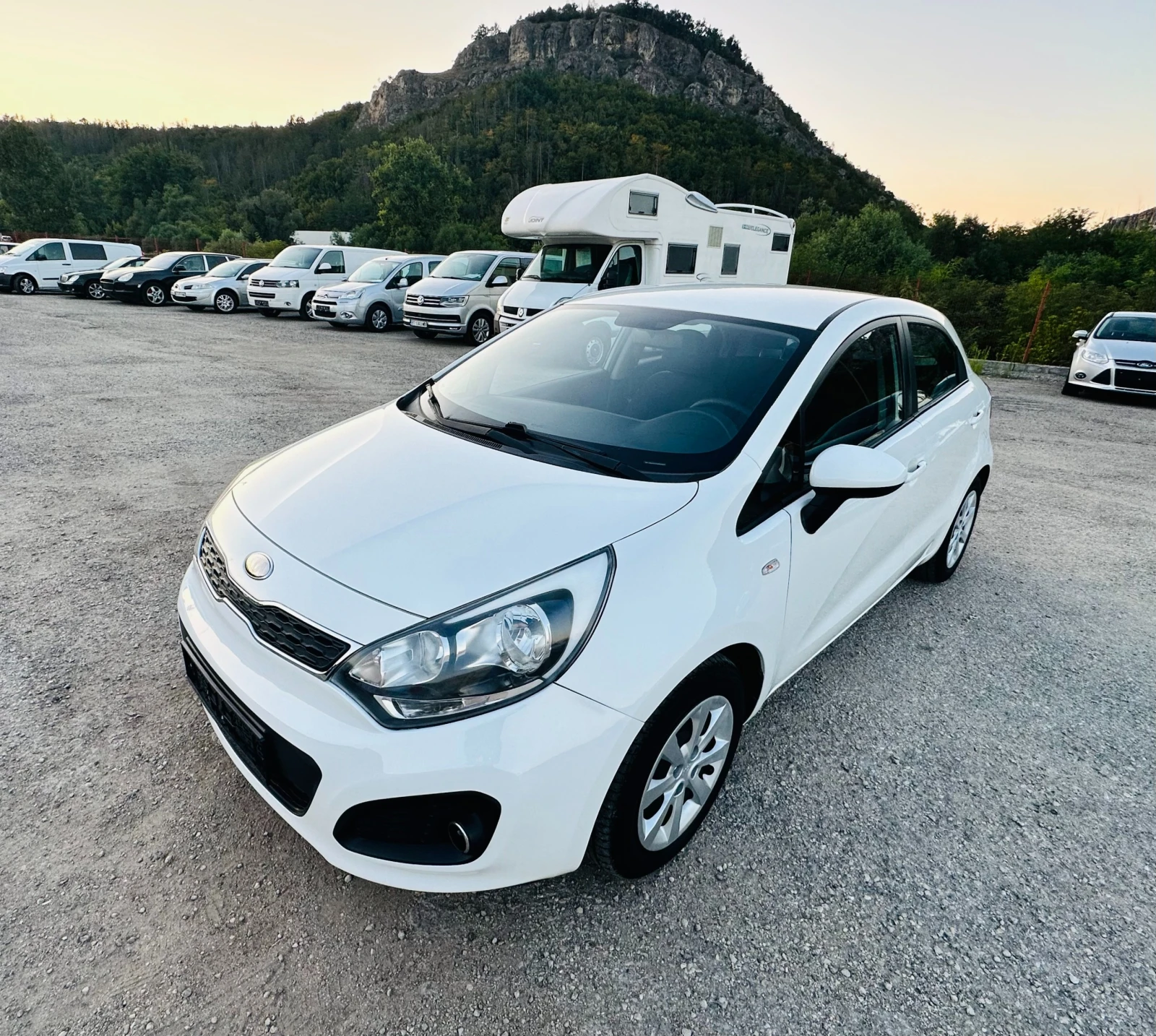 Kia Rio 1.2i с АГУ УНИКАТ - изображение 7