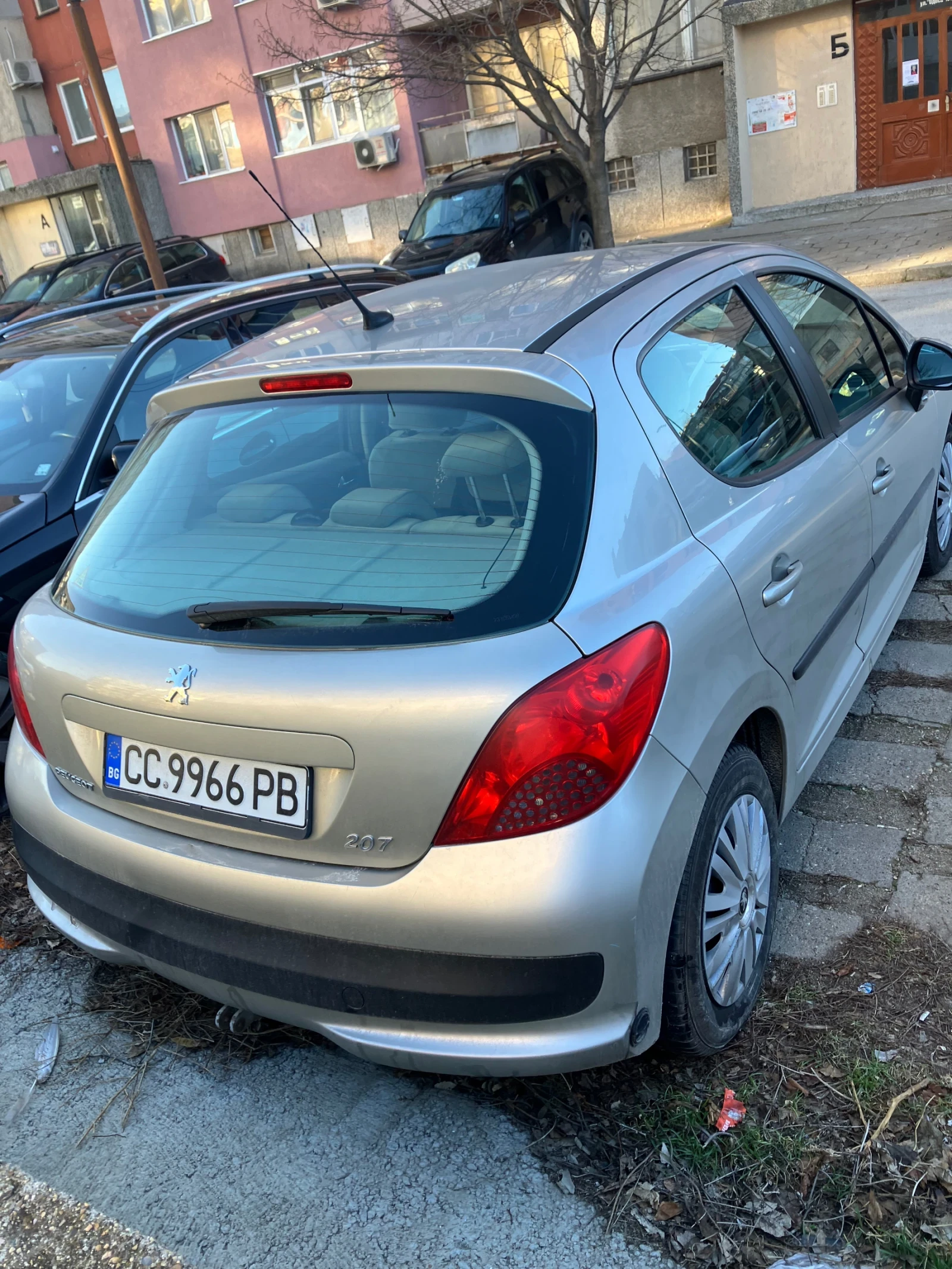 Peugeot 207 1.6 - изображение 3