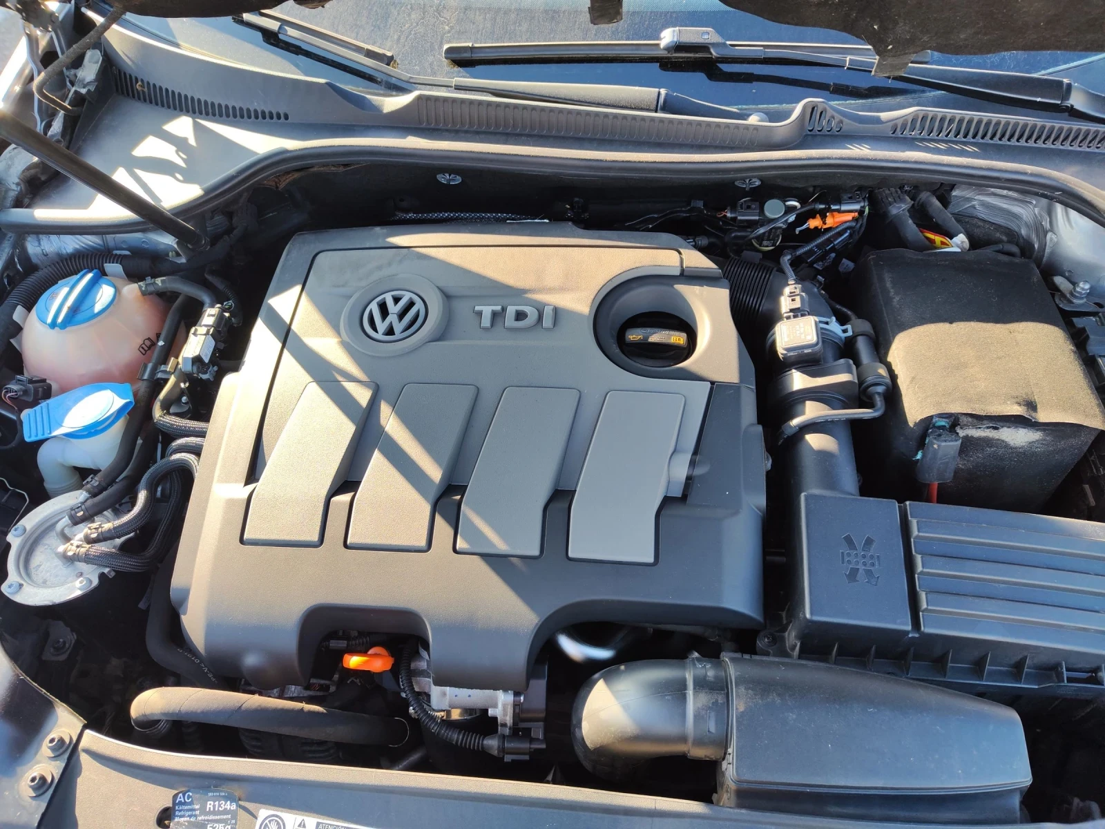 VW Golf 1.6TDI 105 k.s. | Mobile.bg — изображение 15