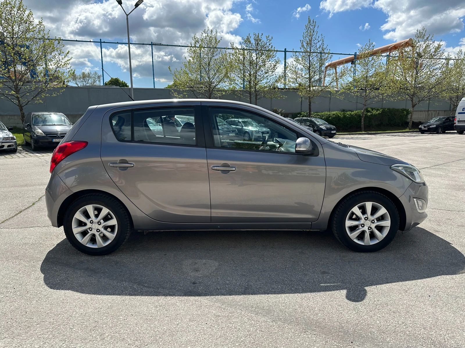 Hyundai I20 1.3i 84 к.с. Газ/бензин - изображение 5