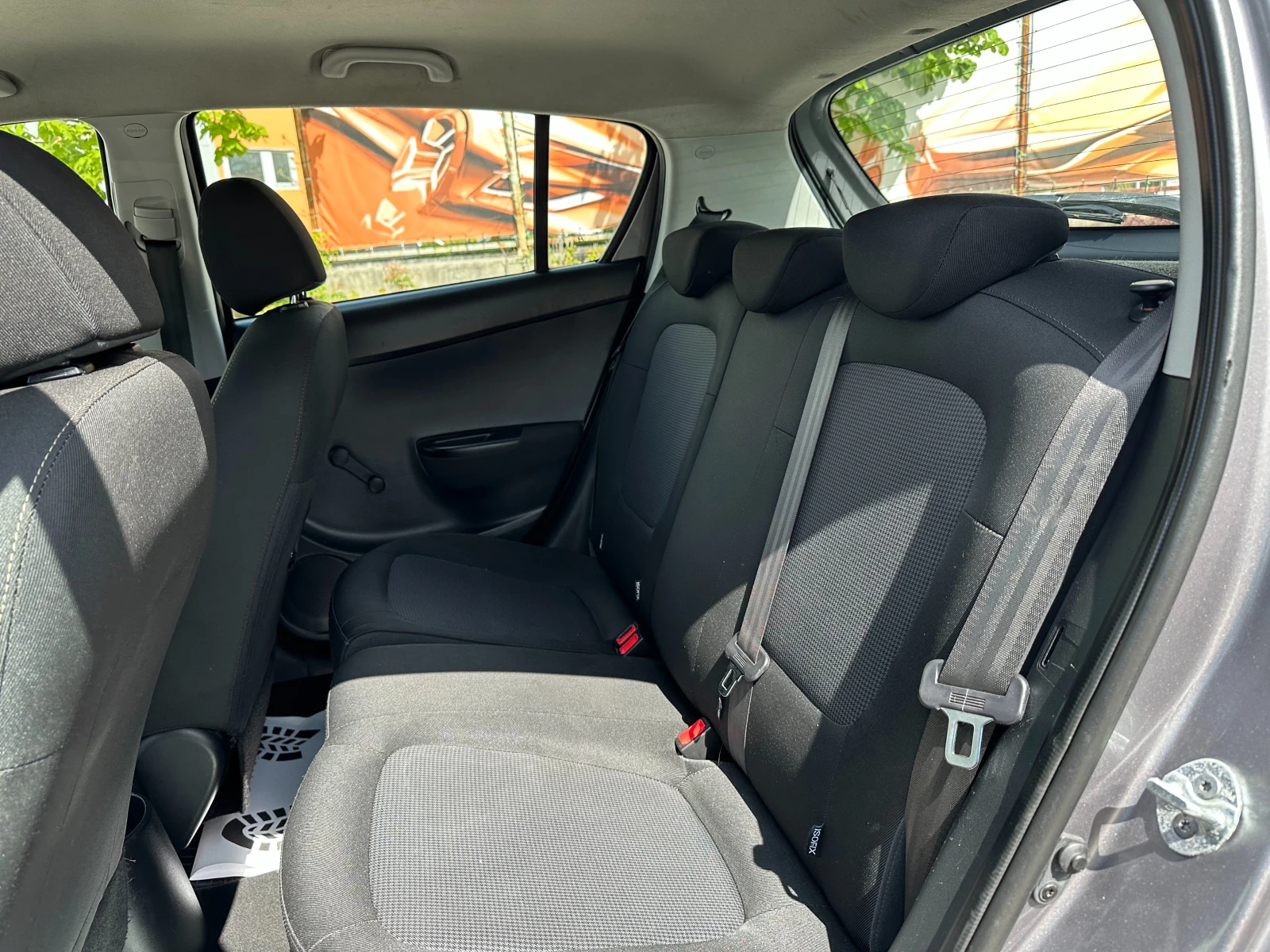 Hyundai I20 1.3i 84 к.с. Газ/бензин - изображение 9