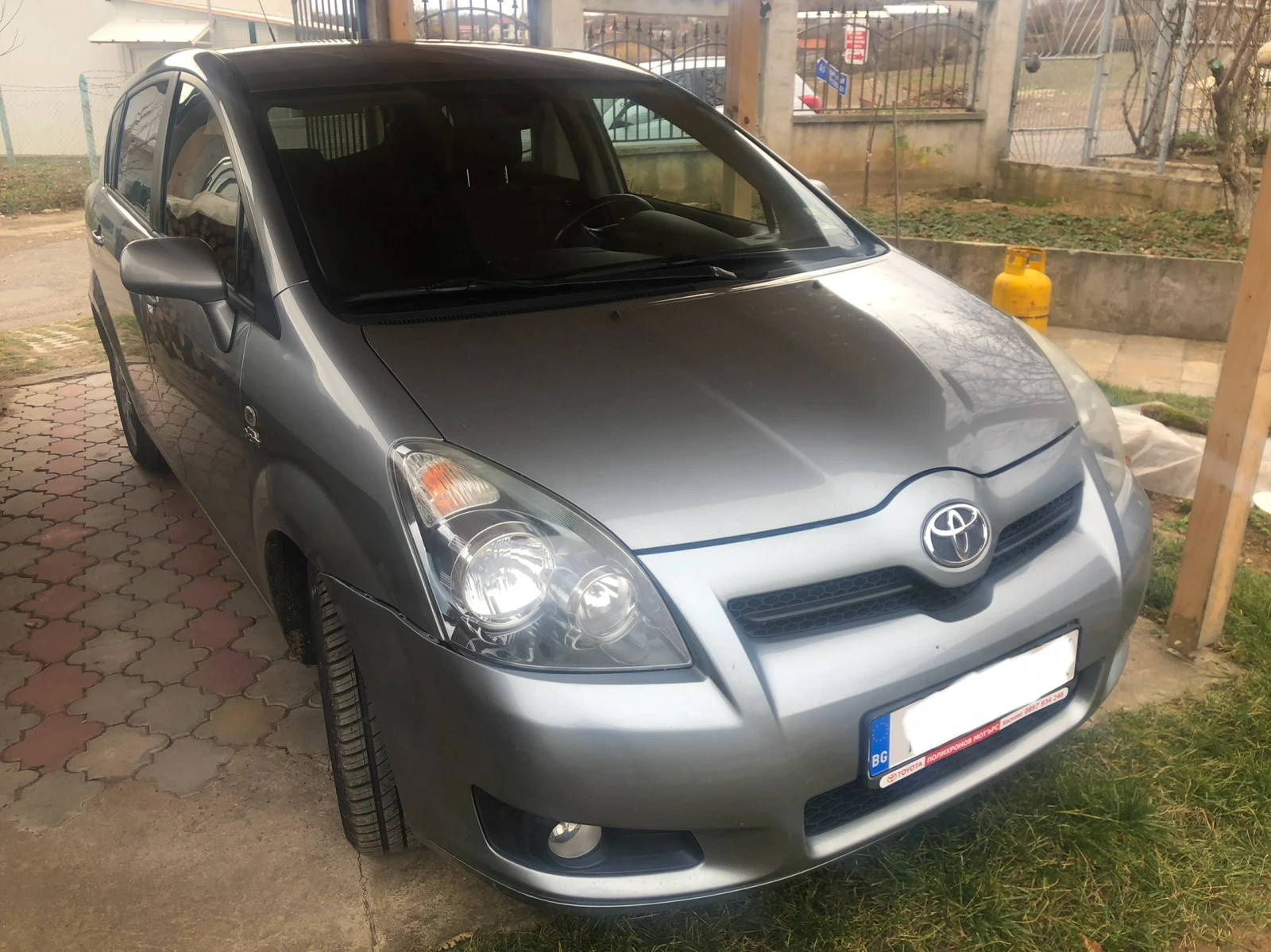 Toyota Corolla verso D-CAT - изображение 4