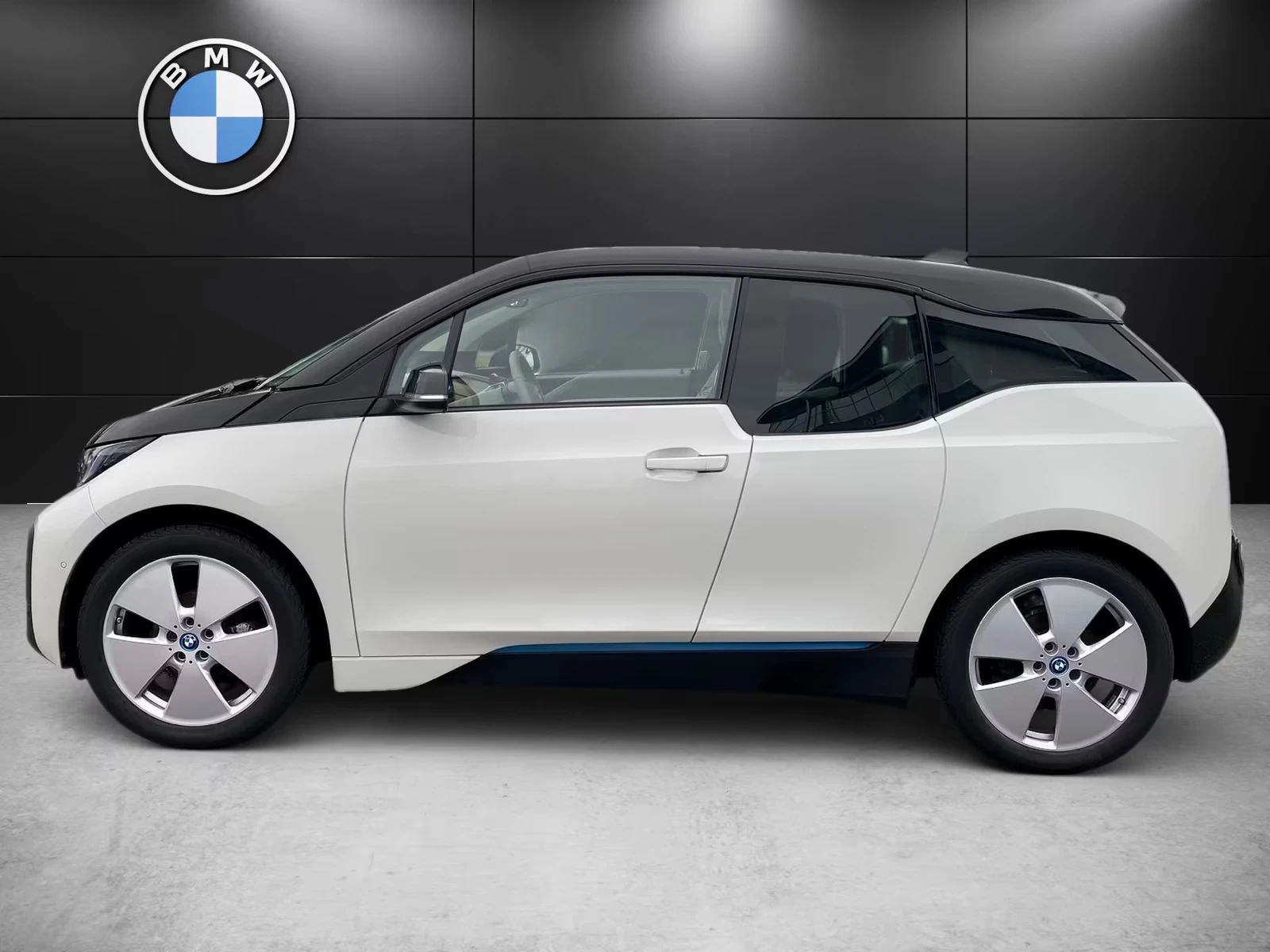 BMW i3 120Ah Navi Prof/Camera/LED/Термопомпа + СЕРТИФИКАТ - изображение 3