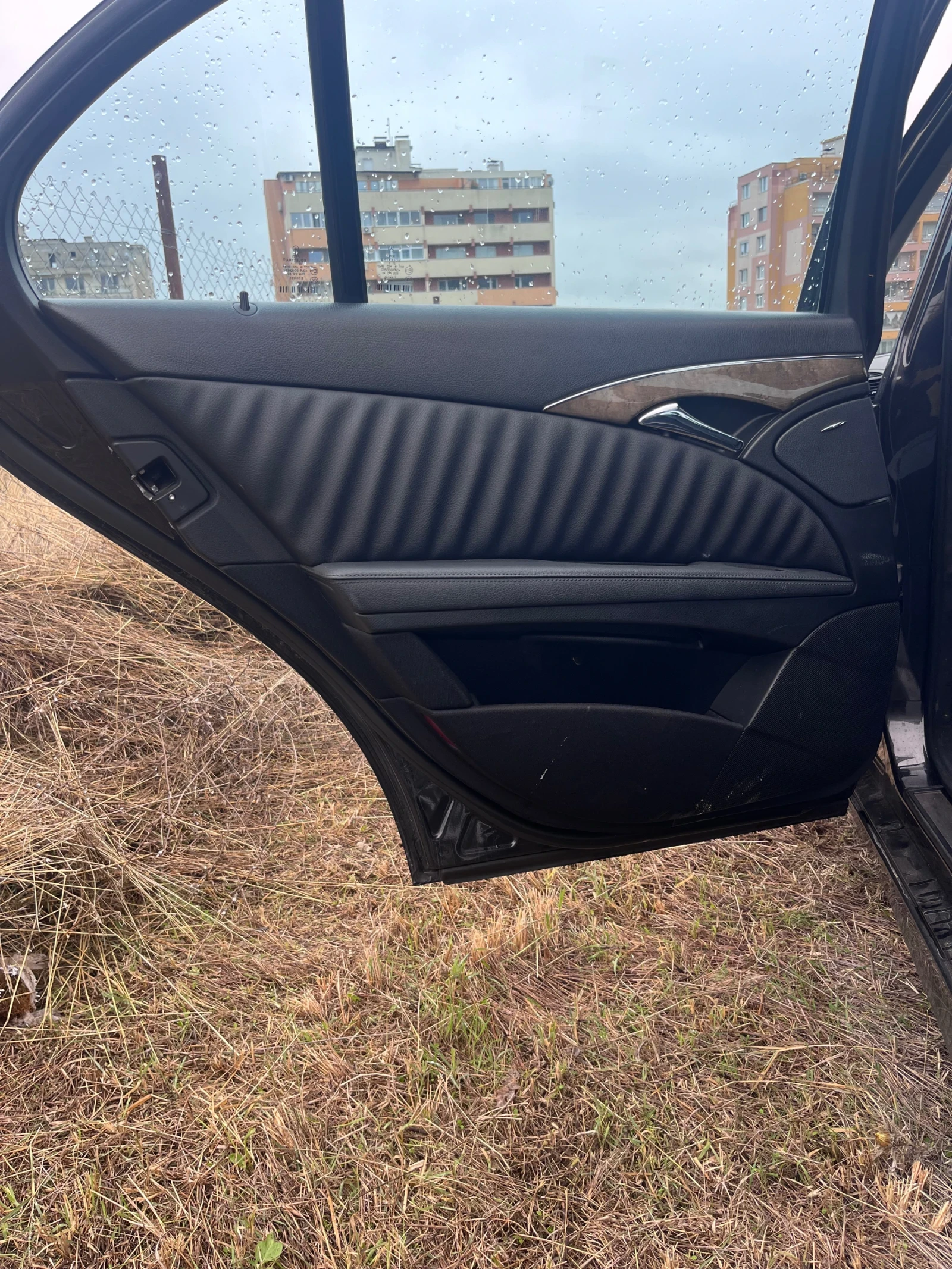 Mercedes-Benz E 320 3.2 cdi - изображение 10