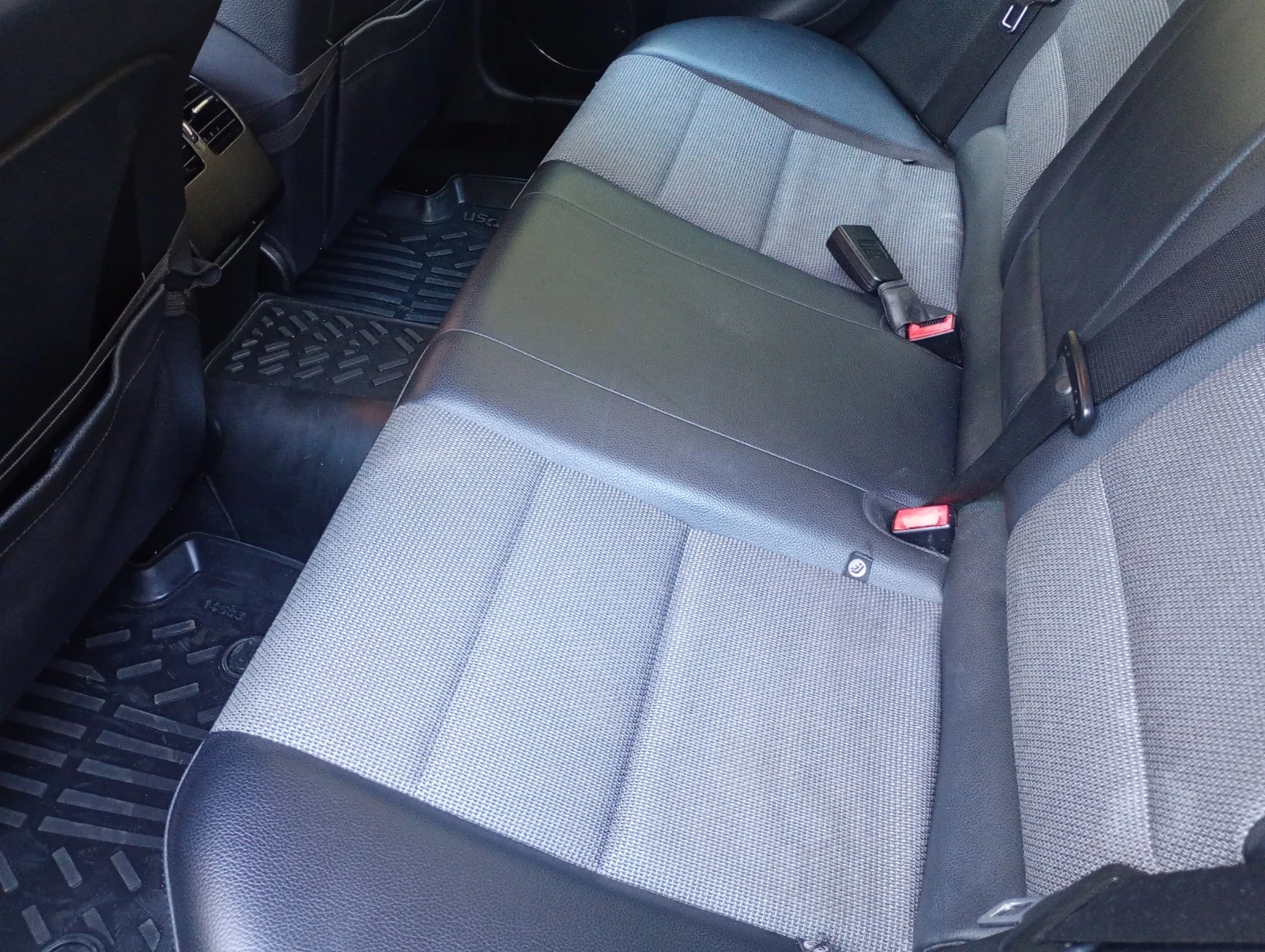 Mercedes-Benz C 220 CDI Автоматик  - изображение 8