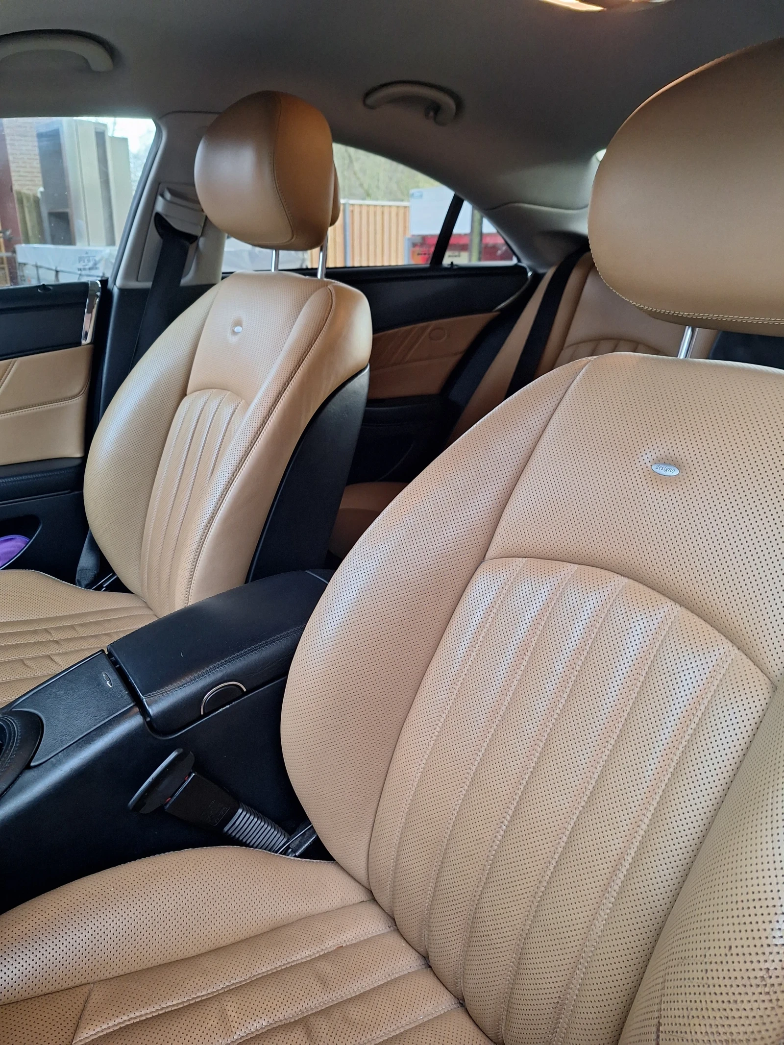 Mercedes-Benz CLS 320  - изображение 5