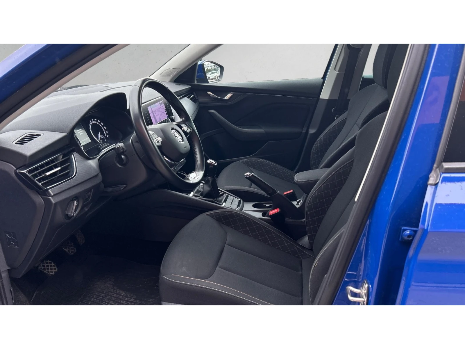 Skoda Scala 1.0 TSi M/T, Месечна вноска от 188  , снимка 11 - Автомобили и джипове - 53899482